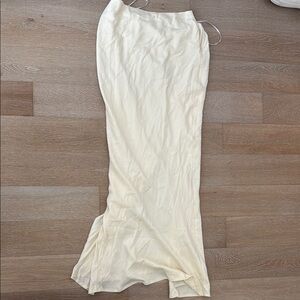 Elegant Cream Maxi Skirt with slit